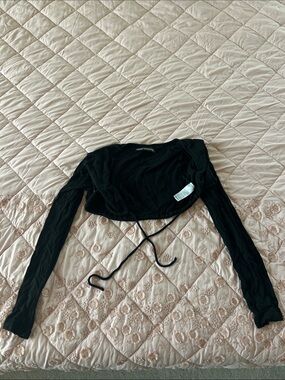 Black Long Sleeve Cropped Wrap Top/Bolero